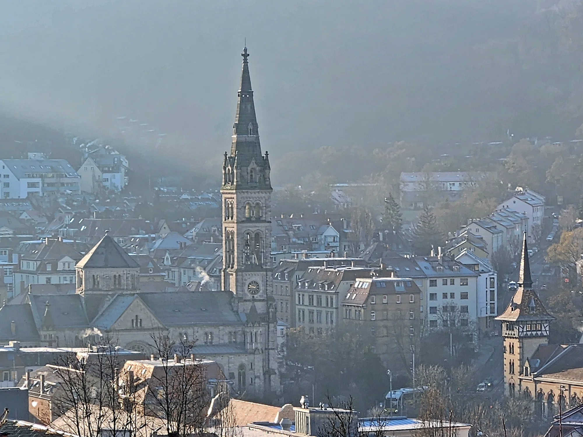 Blick von der Wannenstraße zur Matthäuskirche in Heslach